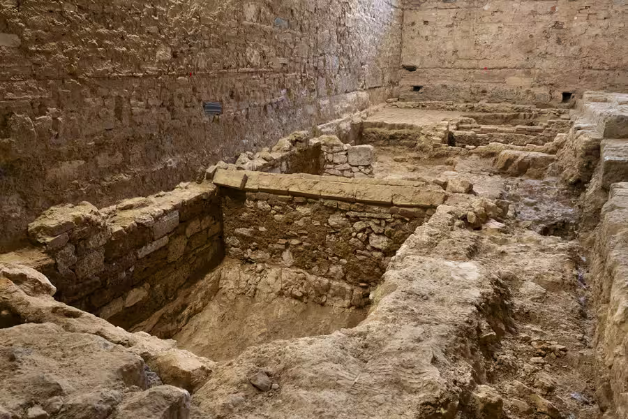 excelle-san-gimignano-archeologo-06